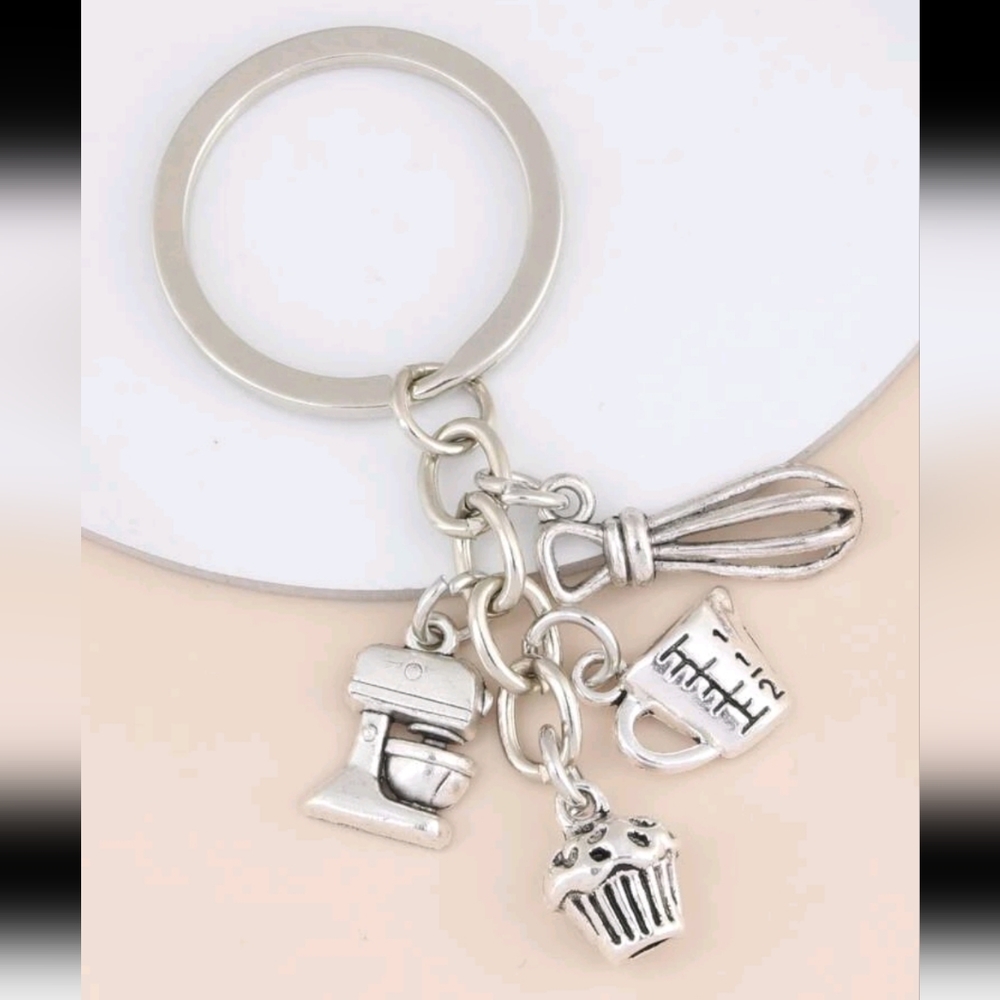 😎 New baker pendant keychain